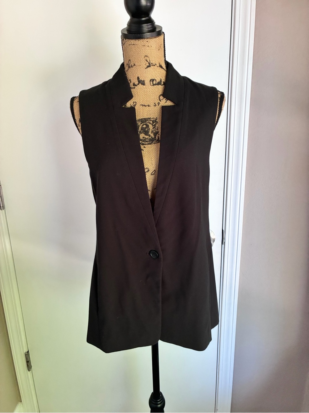 Banana Republic Black Sleeveless Blazer Vest